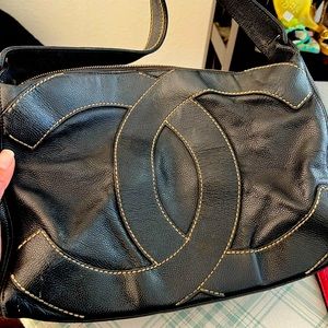 BEAUTIFUL CHANEL SHOULDER BAG LEATHER BEAUTIFUL CONDITION ✨✨✨